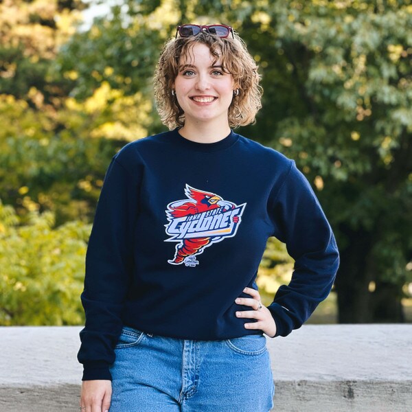 Champion® Spirit Collection Punching Cy Navy Crewneck